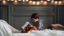 Ai cũng biết lợi ích của đọc sách, tại sao vẫn còn phải nghĩ mà chưa hành động?